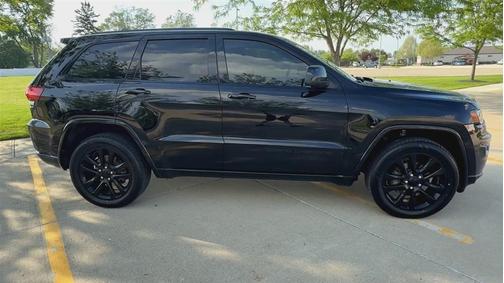 2019 Jeep Grand Cherokee Altitude