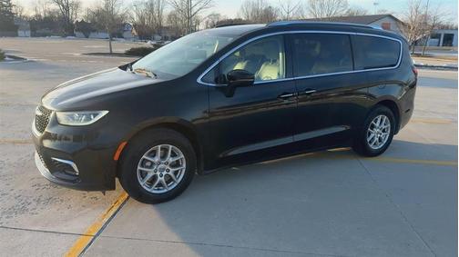 2021 Chrysler Pacifica Touring-L