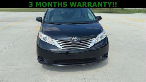 2017 Toyota Sienna LE