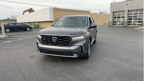 Gray 2024 Honda Pilot EX-L 7-Passenger