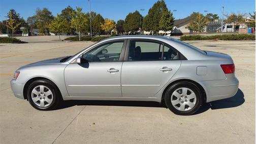 2010 Hyundai SONATA GLS