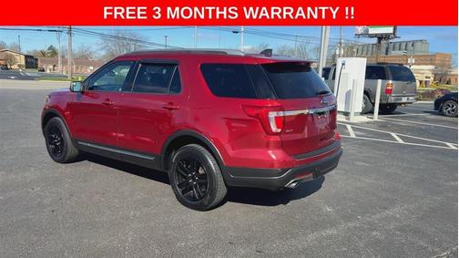 Red 2018 Ford Explorer XLT