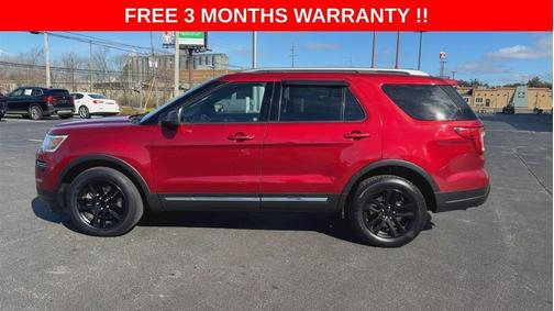 Red 2018 Ford Explorer XLT