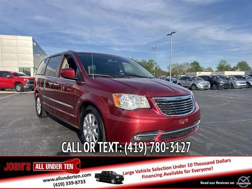 2016 Chrysler Town & Country Touring