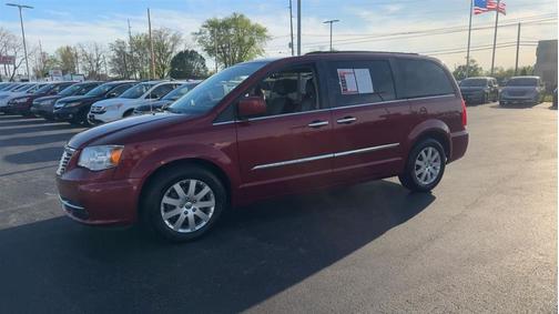 2016 Chrysler Town & Country Touring