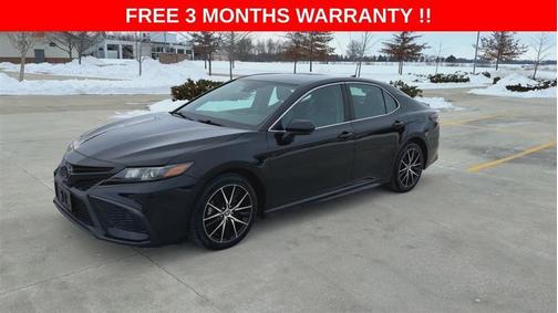 2022 Toyota Camry SE Nightshade