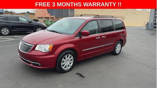 2016 Chrysler Town & Country Touring