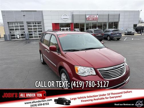 2016 Chrysler Town & Country Touring