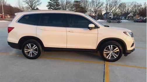 2018 Honda Pilot EX