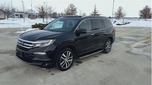 2017 Honda Pilot Touring