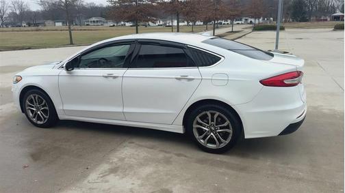 2019 Ford Fusion SEL