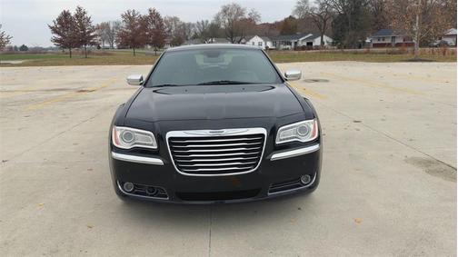2013 Chrysler 300C Base