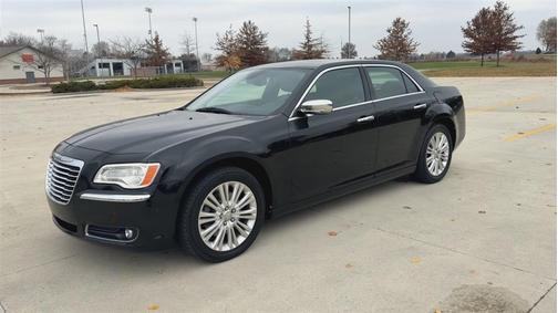 2013 Chrysler 300C Base