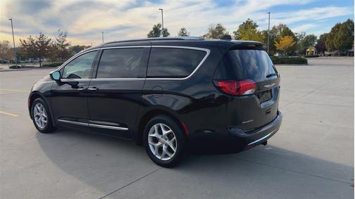 2018 Chrysler Pacifica Touring-L