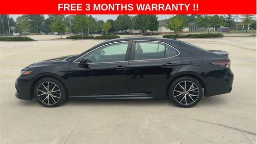 Black 2021 Toyota Camry SE