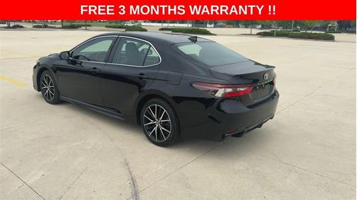 Black 2021 Toyota Camry SE