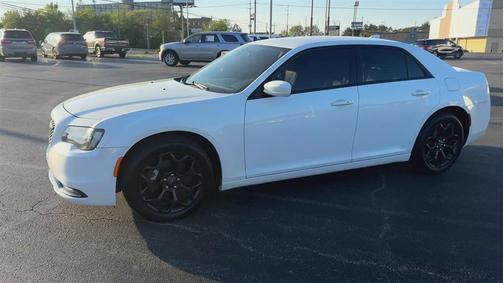 White 2019 Chrysler 300 S