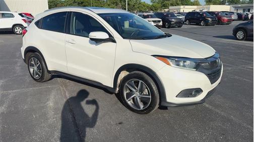 White 2021 Honda HR-V EX