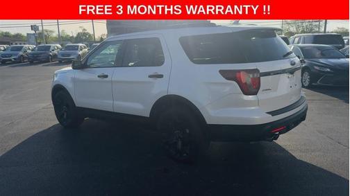 White 2019 Ford Explorer sport