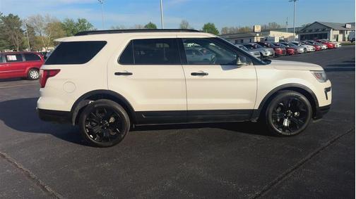 White 2019 Ford Explorer sport