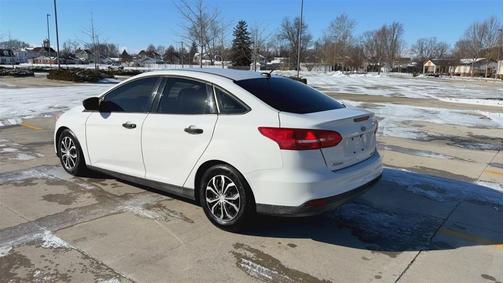 2016 Ford Focus S