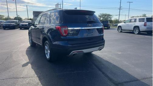 Blue 2017 Ford Explorer XLT