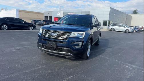 Blue 2017 Ford Explorer XLT