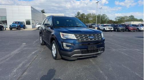 Blue 2017 Ford Explorer XLT