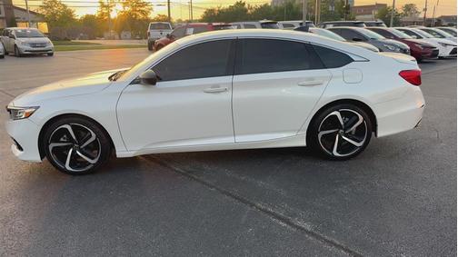 White 2022 Honda Accord Sport 2.0T