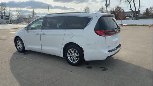 2021 Chrysler Pacifica Touring-L