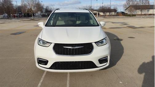 2021 Chrysler Pacifica Touring-L