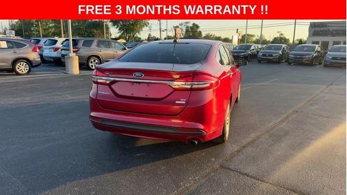 Red 2018 Ford Fusion SE