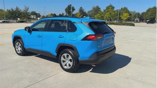 2020 Toyota RAV4 LE