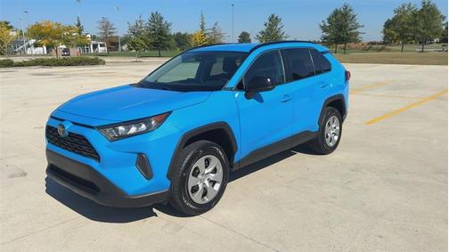 2020 Toyota RAV4 LE