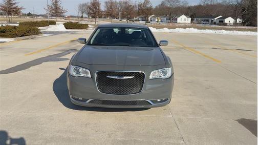 2019 Chrysler 300 Limited