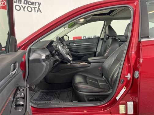 2023 Nissan Altima SR Intelligent AWD