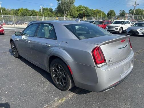 2018 Chrysler 300 S