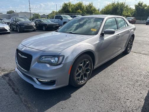 2018 Chrysler 300 S