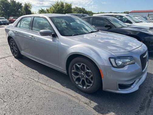 2018 Chrysler 300 S