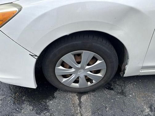 Satin White Pearl 2013 Subaru Impreza 2.0i