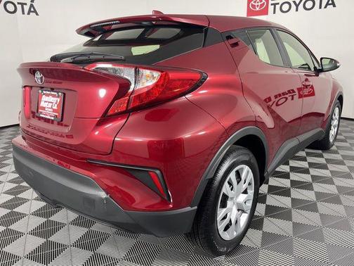Ruby Flare Pearl 2019 Toyota C-HR LE