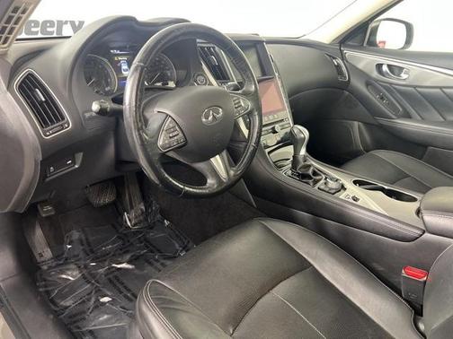 2015 INFINITI Q50 Premium