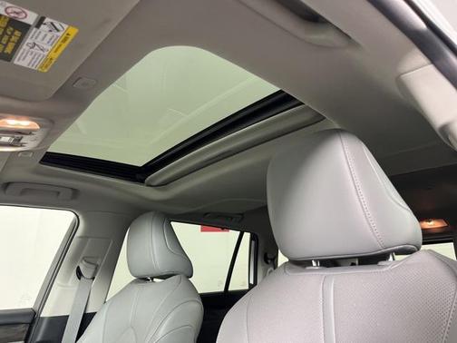 2023 Toyota Highlander Hybrid Limited