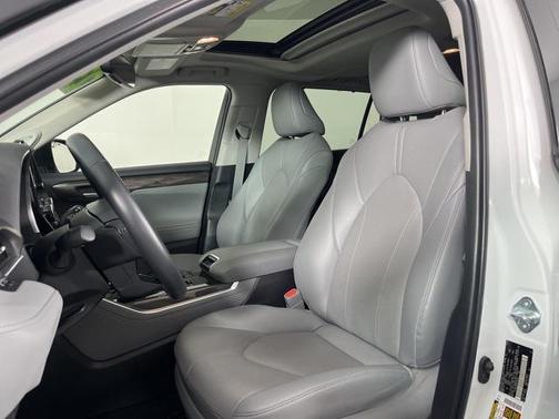 2023 Toyota Highlander Hybrid Limited