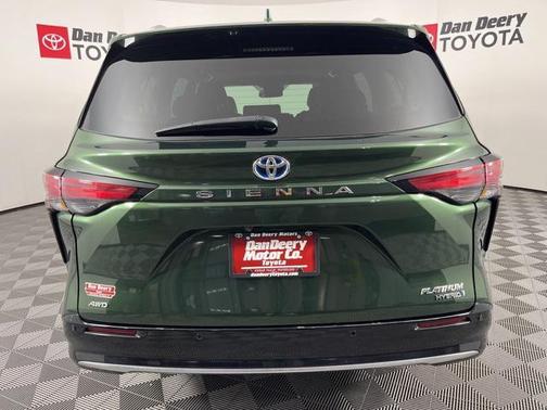 2023 Toyota Sienna Platinum 7 Passenger
