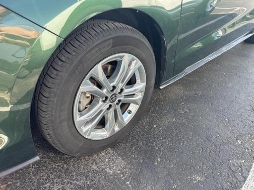 2023 Toyota Sienna Platinum 7 Passenger