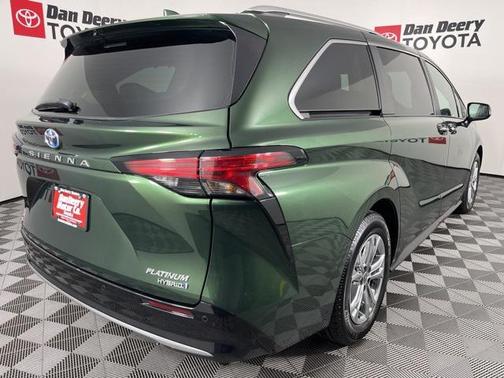 2023 Toyota Sienna Platinum 7 Passenger