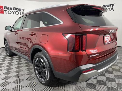 2025 Kia Sorento S