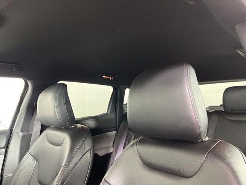 Diamond Black Crystal Pearlcoat 2024 Jeep Compass Latitude