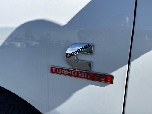 Bright White Clearcoat 2024 RAM 2500 Big Horn Crew Cab 4x4 6'4' Box